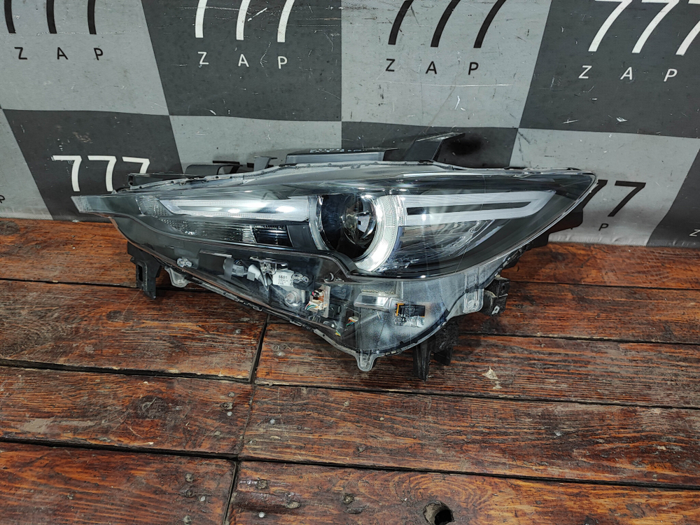 Фара левая LED Mazda CX-5 2 (KF) 17-нв Б/У Оригинал KB8P51040K