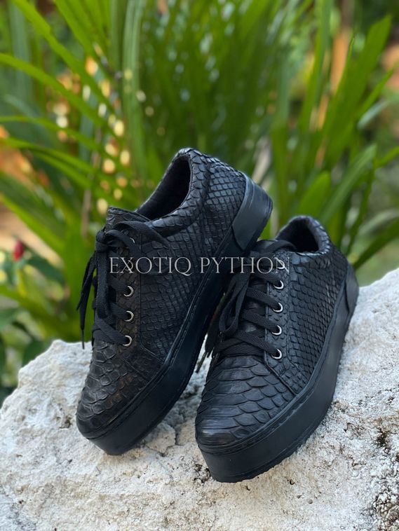 Кроссовки из кожи питона SH-168