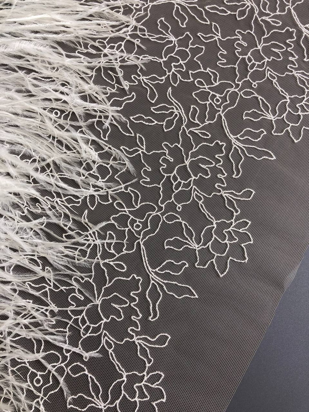 Тесьма сетка с вышивкой, беж/крем, 23см