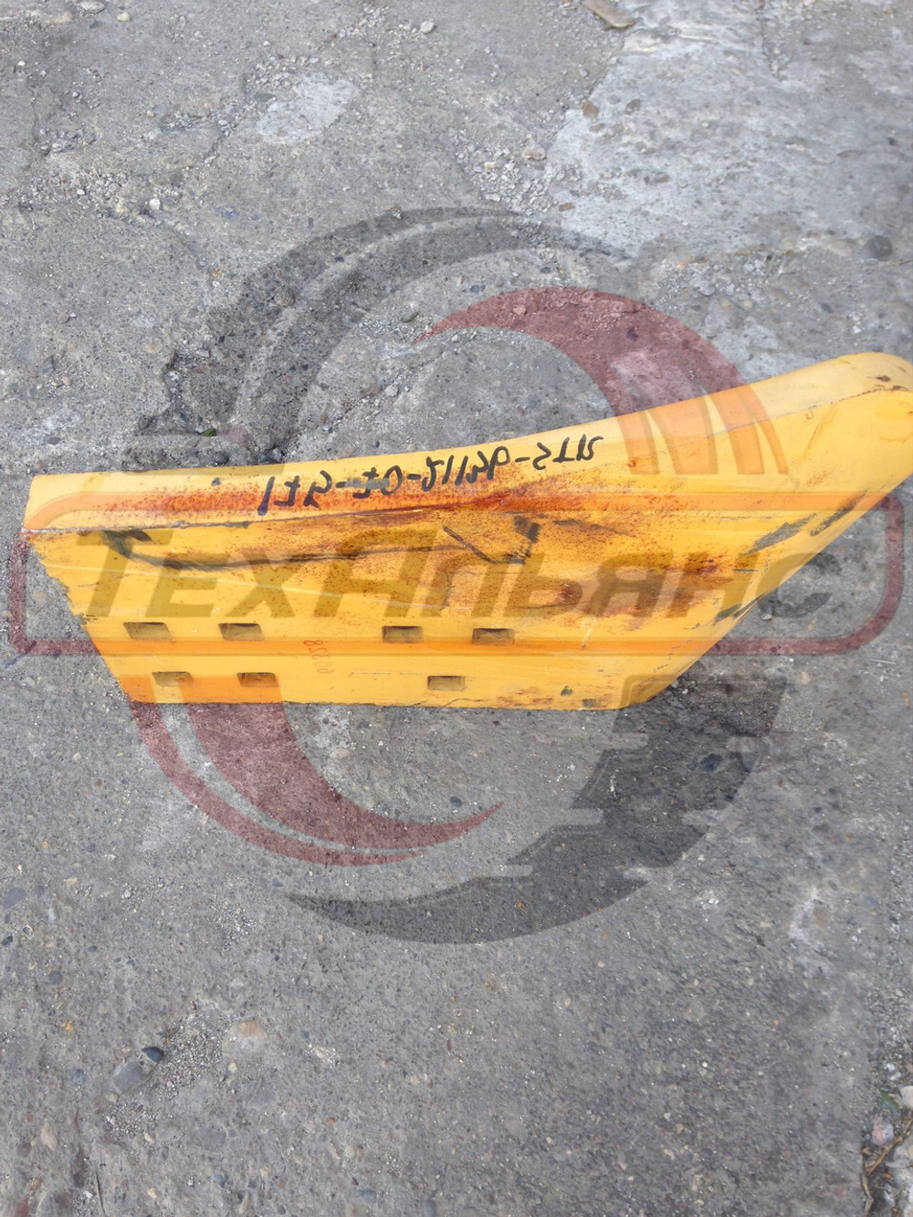 Нож Komatsu D155A отвала левый 175-70-21136