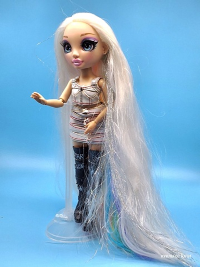 Кукла Rainbow High Амайя Рейн