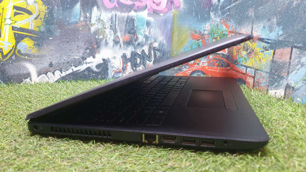 Ноутбук HP Celeron/4Gb/15-ra058ur 3QT91EA/Windows 10