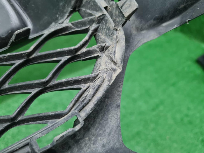 Решетка перед. бампера Mercedes G W463 (18-24) AMG