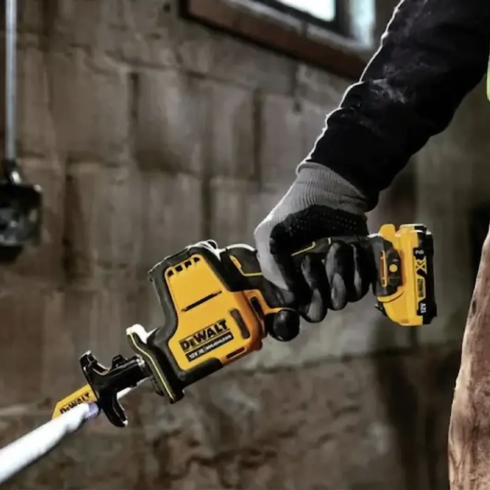 DeWalt DCS312D2-QW сабельная пила