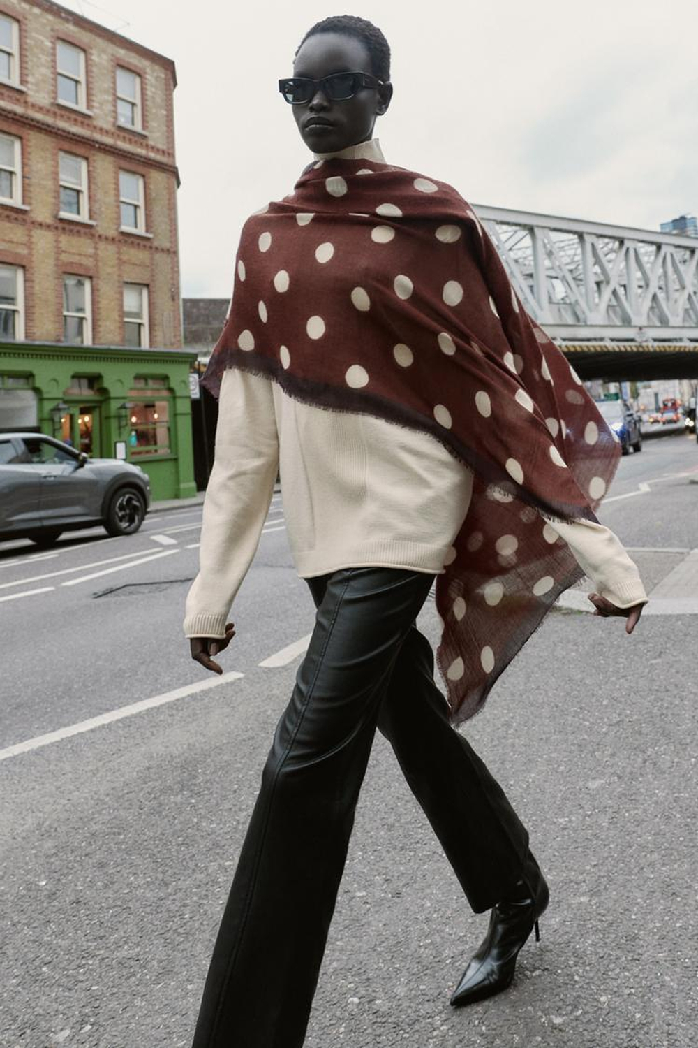 ZARA ШАРФ С ПРИНТОМ В ГОРОШЕК, КОРИЧНЕВЫЙ