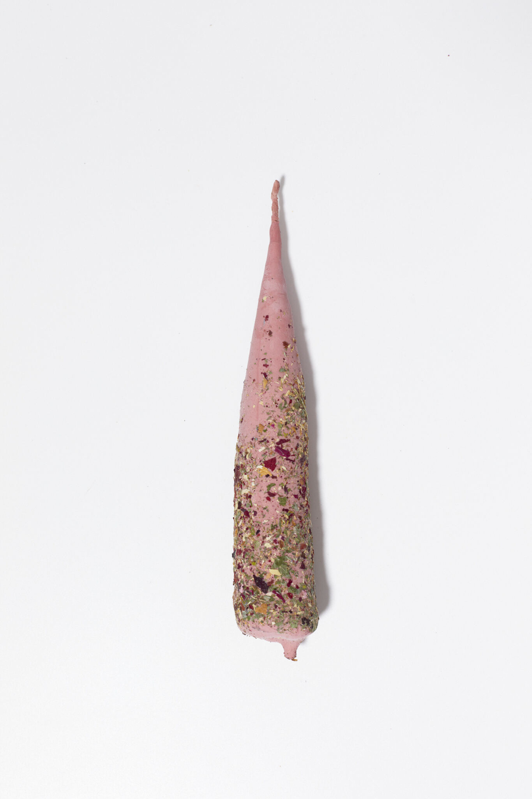 Крупная розовая конусная свеча