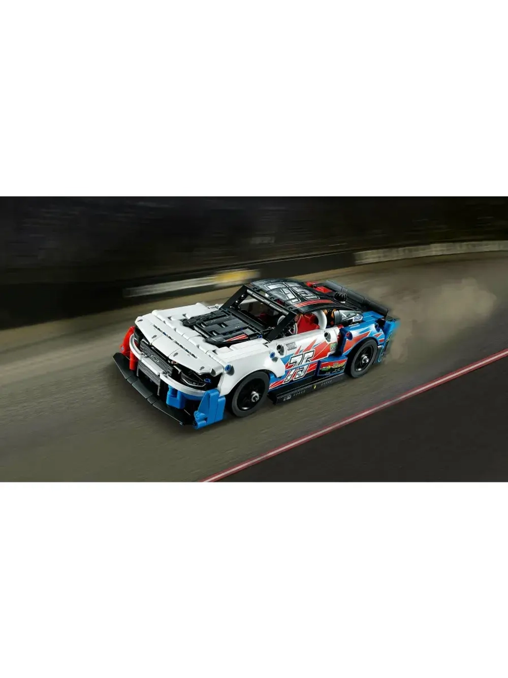 Лего Техник NASCAR Next Gen Chevrolet Camaro ZL1 42153