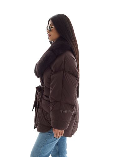 Пуховик летучая мышь шоколадного цвета с мехом