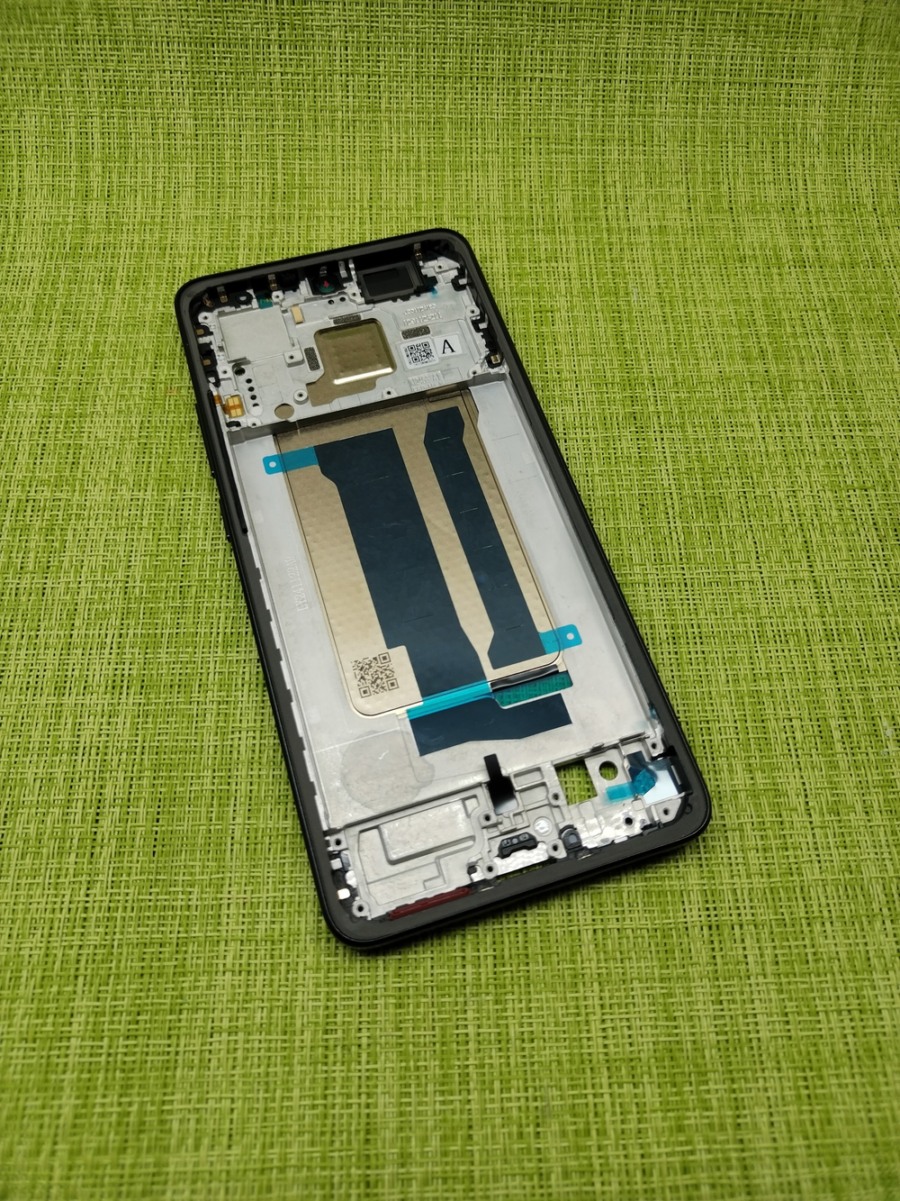 Poco X7 Pro (2412DPC0AG) - рамка дисплея + Проклейка дисплея + шлейф кнопок + кнопки громкости и включения (корпус) (ORIG)