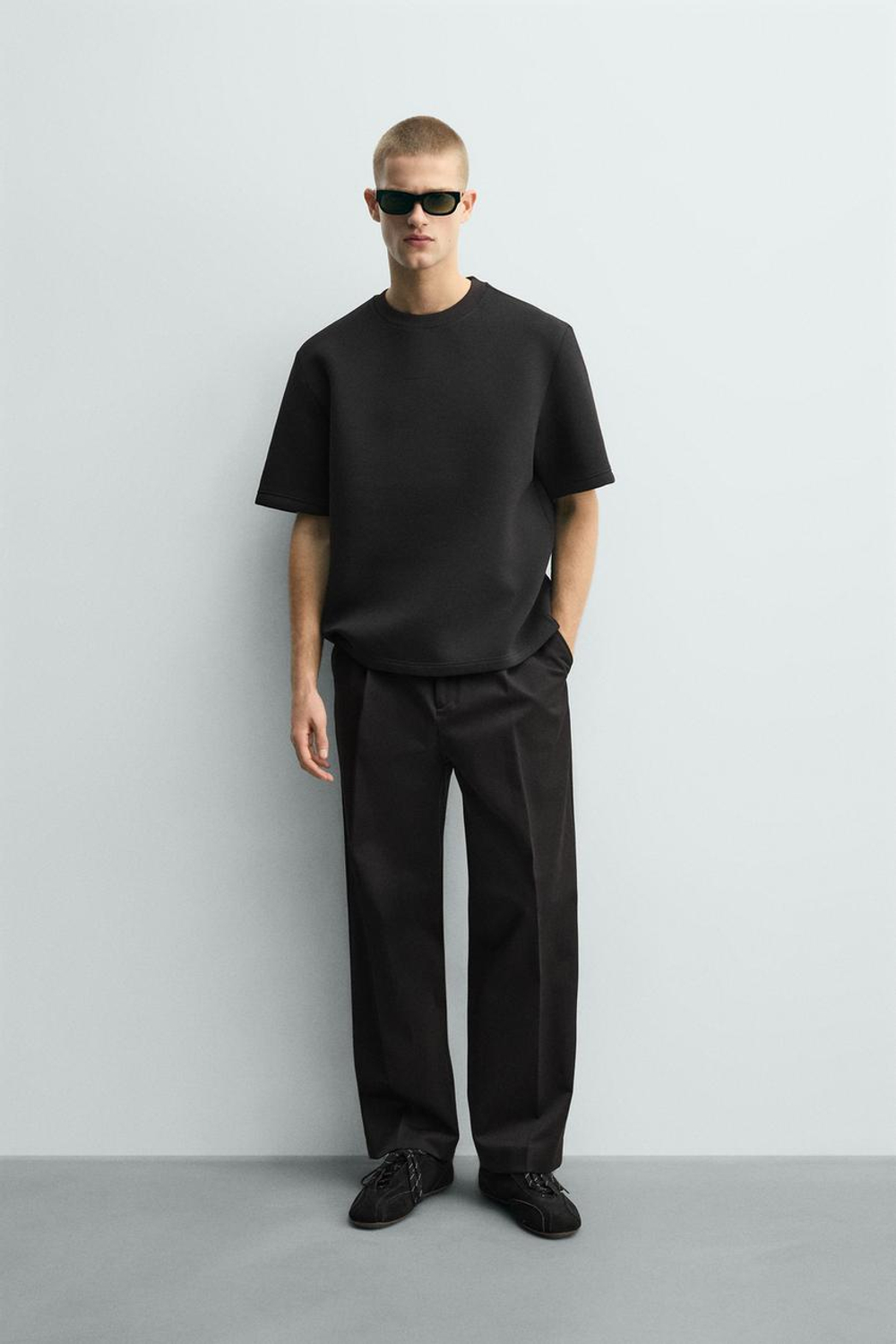 ZARA ТОЛСТОВКА СВОБОДНОГО КРОЯ ИЗ ВЫСОКОТЕХНОЛОГИЧНОЙ ТКАНИ, ЧЕРНЫЙ