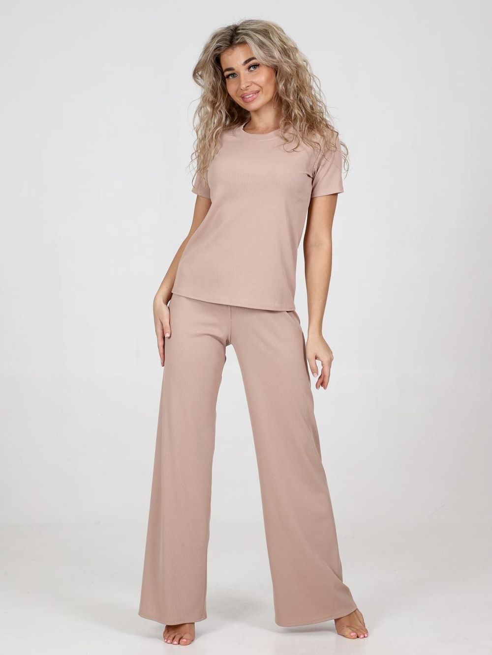 Гвинея - костюм бежевый Iv-capriz (Акция)