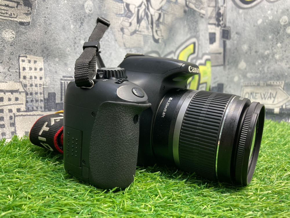 Canon 550D kit 18-55mm 3.5-5.6 IS 21.000 кадров