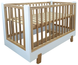 Детская кроватка Фабрика Облаков Onlybaby Scandi, без маятника молочный, дерево