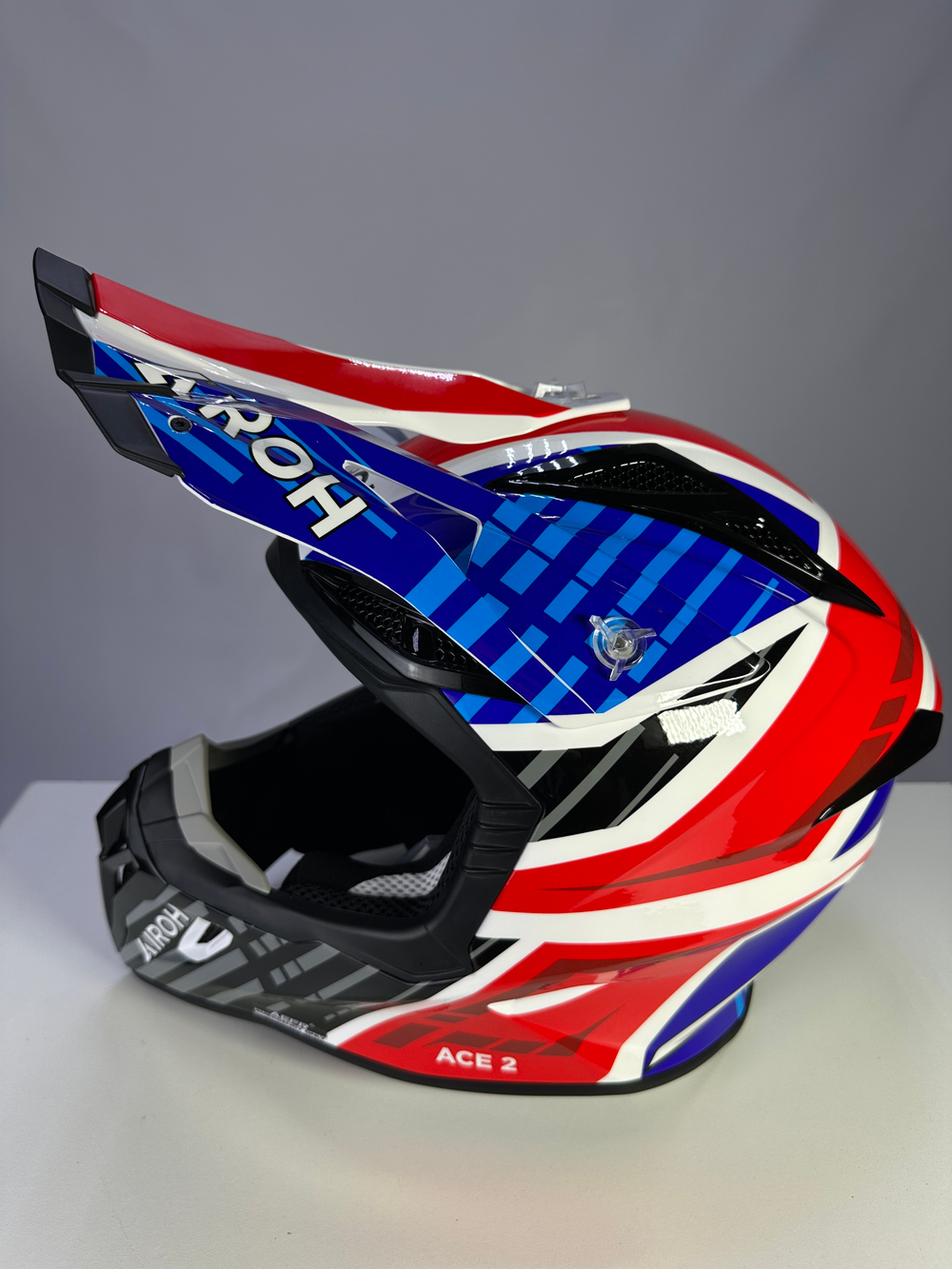 Шлем Airoh AVIATOR ACE 2 PROUD Blue/Red Glossy