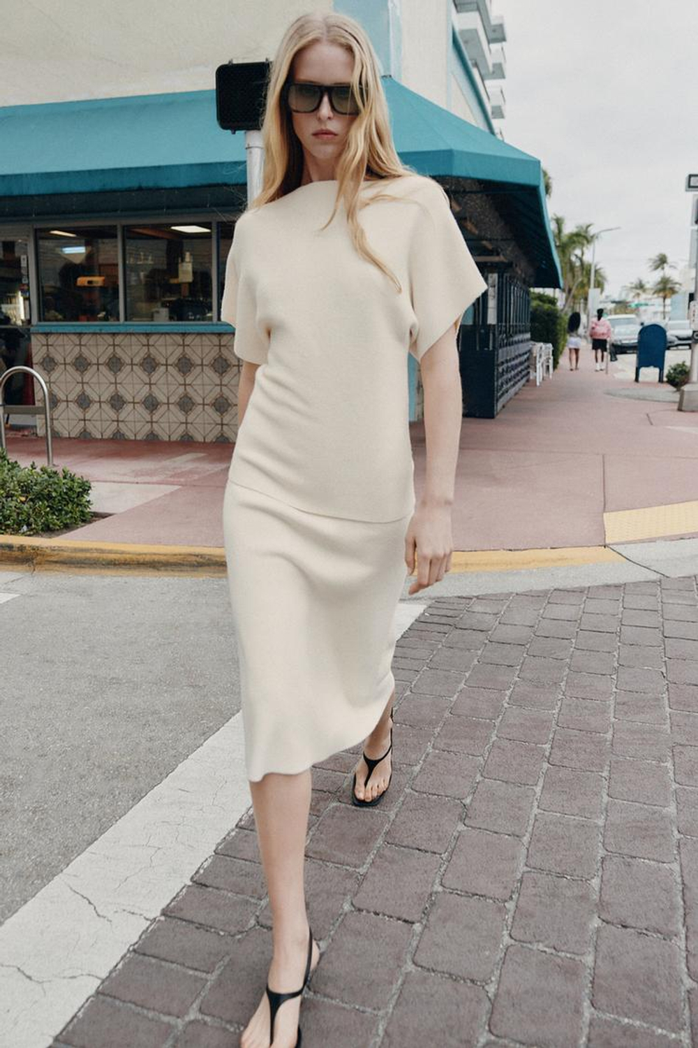 ZARA СВИТЕР С ШИРОКИМИ РУКАВАМИ, ЭКРЮ