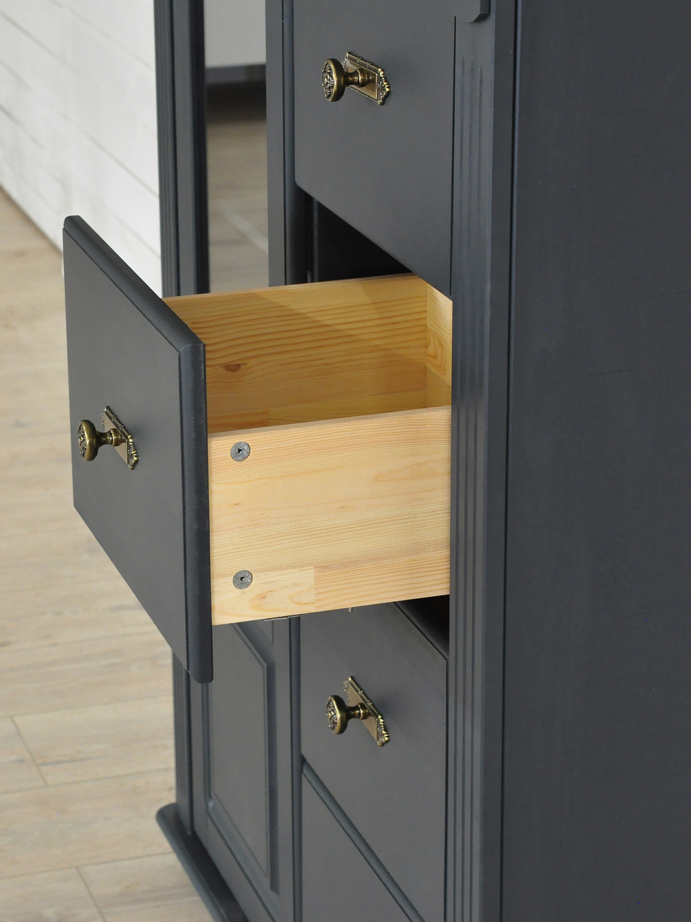 Комод деревянный Сюзанна с 5 ящиками и дверью