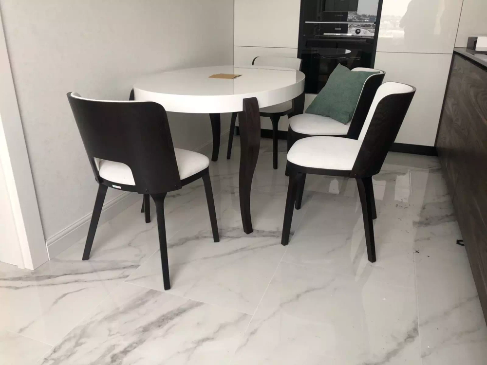 Стул "Lucca-F" с мягкой вставкой в деревянной спинке