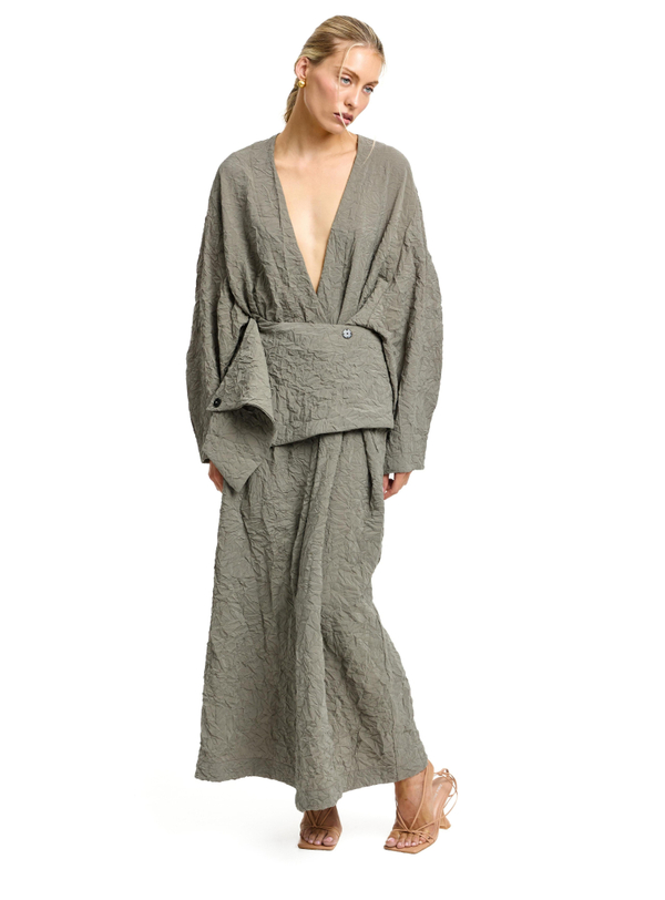 Платье maxi с баской Invitation olive