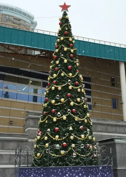 Уличная елка Евро-2 зеленая 13 м., каркасная, ПВХ, Green Trees (GT13EVPVC)