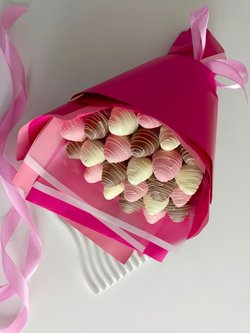 Букет из клубники в шоколаде "Ассорти"