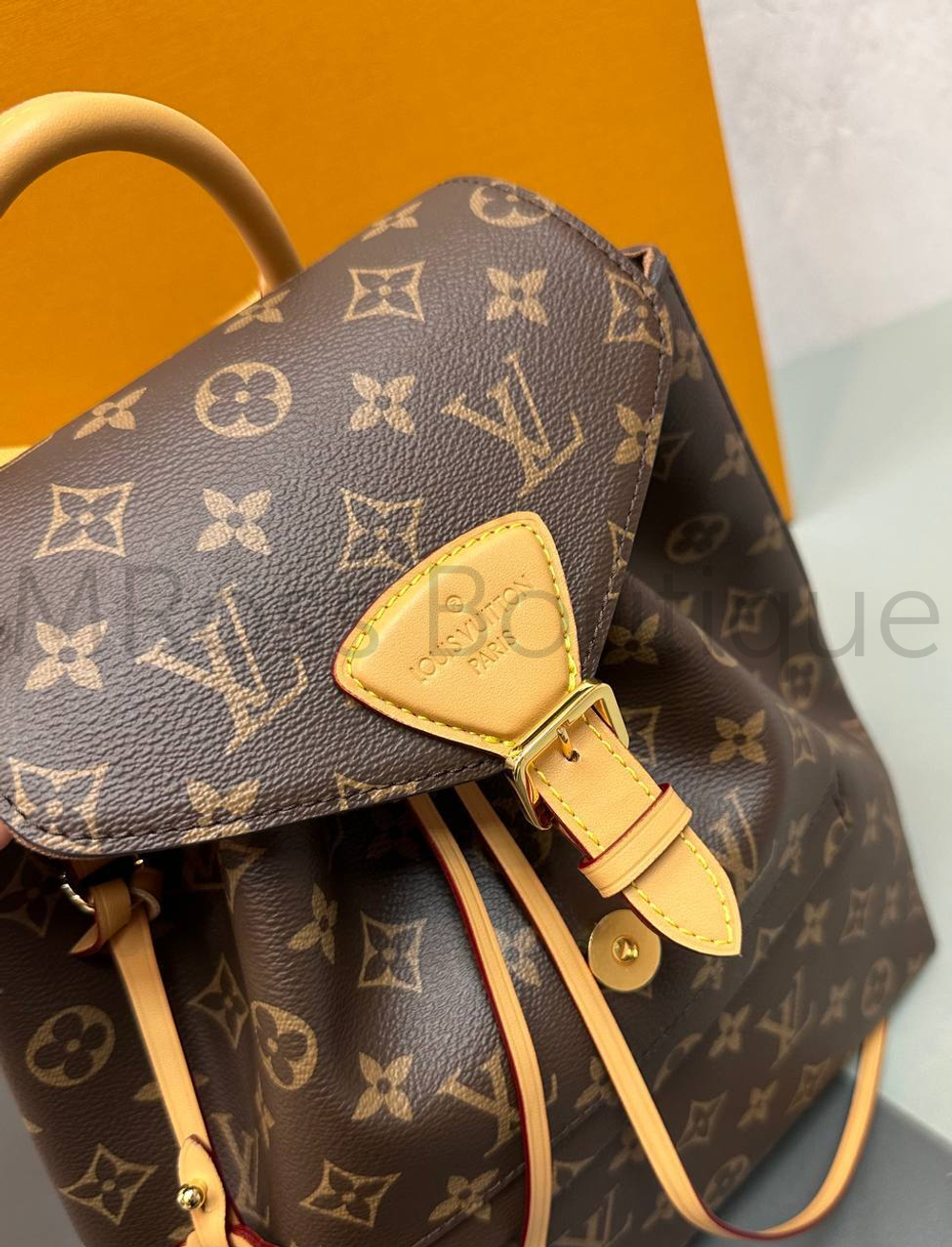 Рюкзак Montsouris Louis Vuitton из канвы Monogram