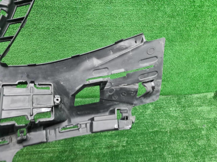 Кронштейн бампера передний Mercedes S W222 (17-20)