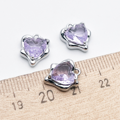 Подвеска Сердце, цвет серебро (родий) + сиреневый, размер 13*10 мм, цена за 1 шт