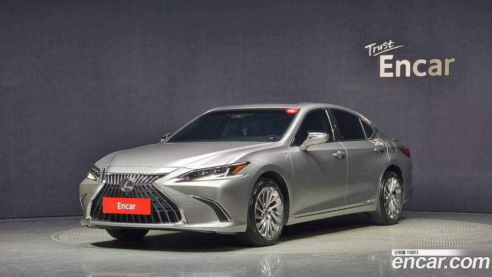 Lexus ES300h 7 Generation Executive (11.2021)