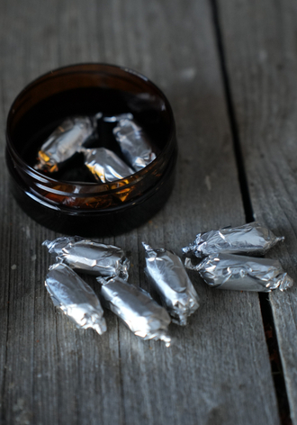 Фитосвечи на зверобойном масле