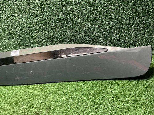 Накладка двери передняя правая Zeekr 001 (21-нв)