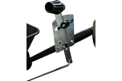 Тележка-разбрасыватель (дозатор-сеялка) GWU-44 Great Wolf 44кг/46л