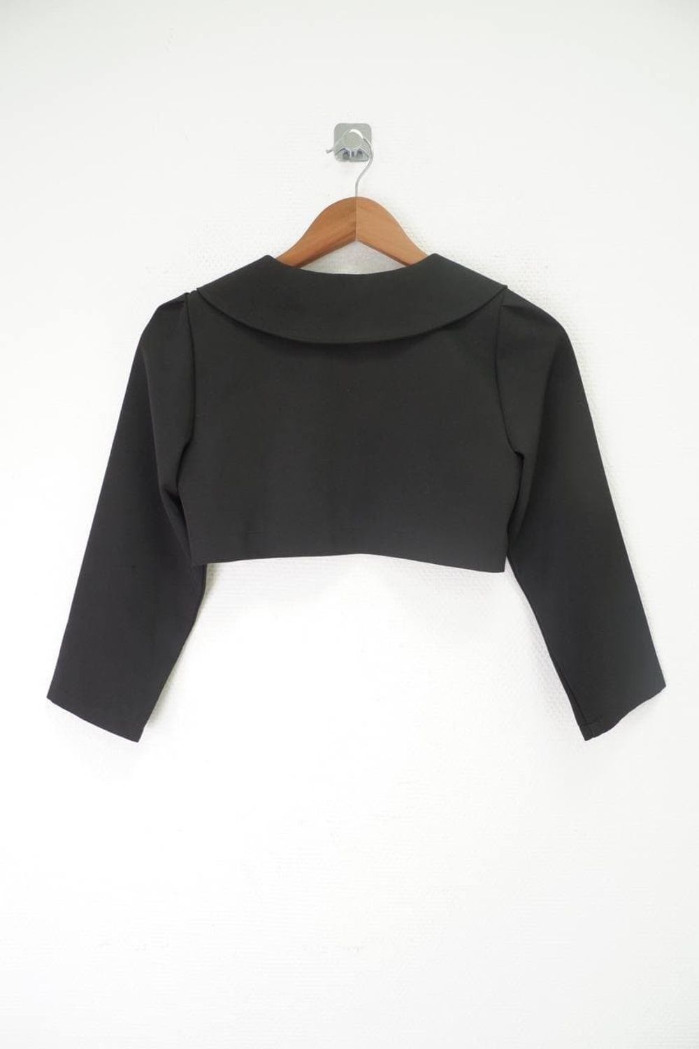 Жакет укороченный элегантный на 9-10 лет