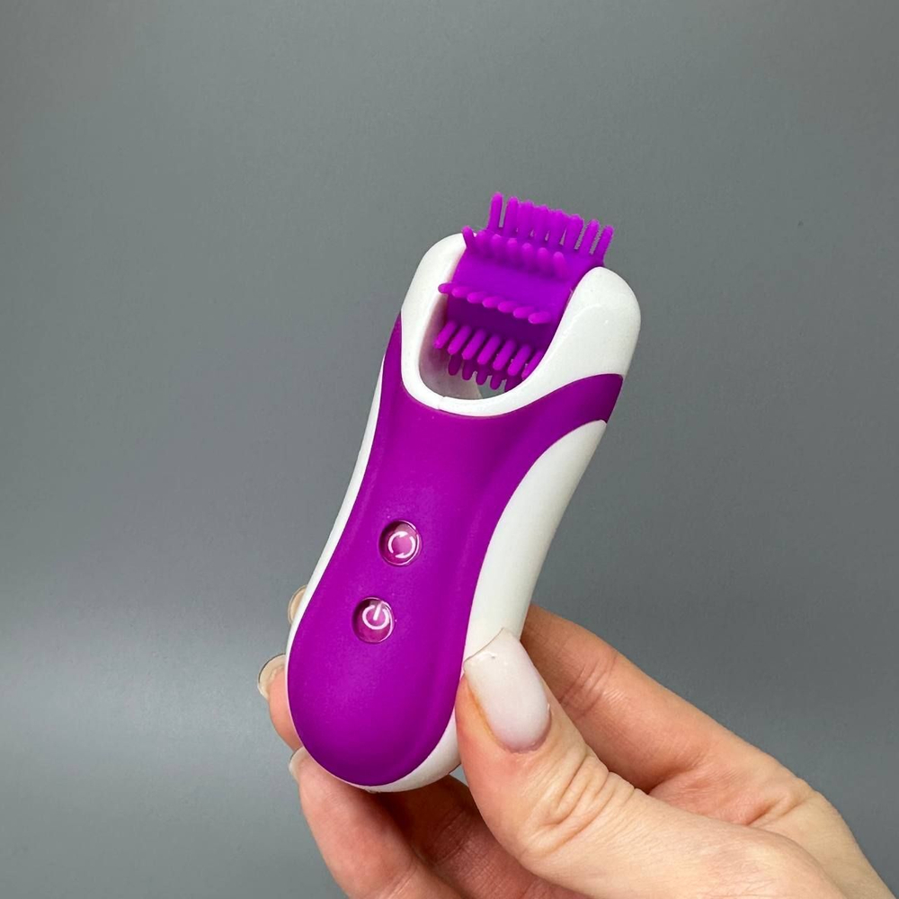 Фиолетовый оросимулятор Clitella со сменными насадками для вращения