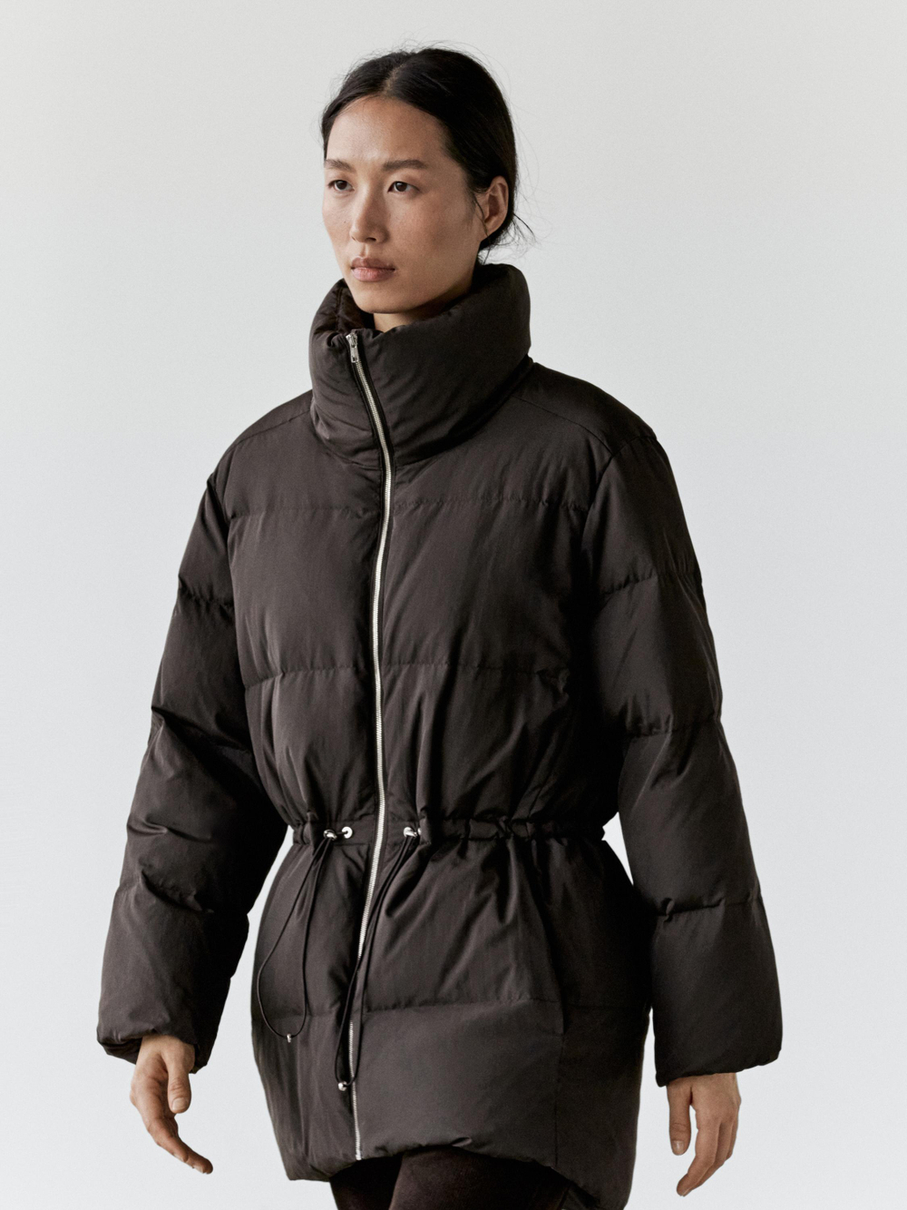 Massimo Dutti Пуховик с эластичным поясом и водоотталкивающей пропиткой, кротово-коричневый