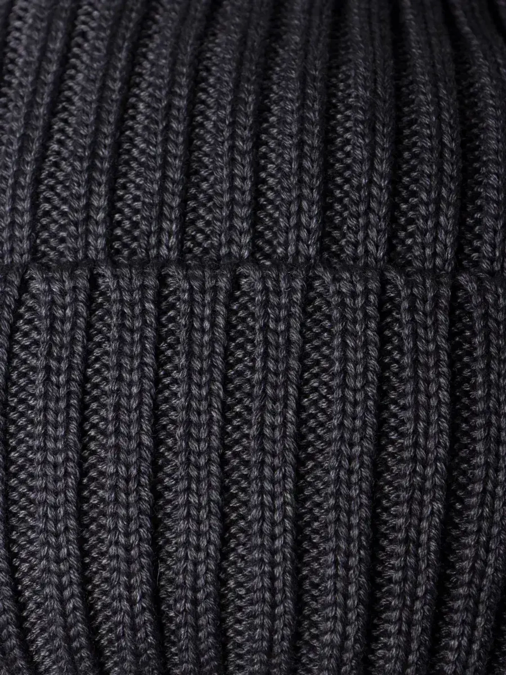 Шапка вязаная с ушками женская на осень