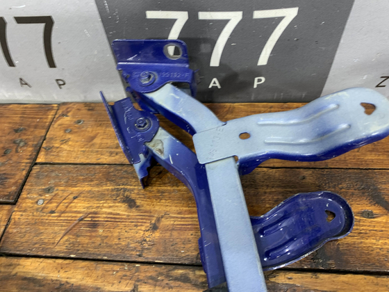 Петли багажника комплект Renault Logan 1 04-14 Б/У Оригинал 6001546880