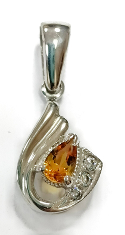 Ювелирная подвеска из серебра ,вставка цитрин,фианиты