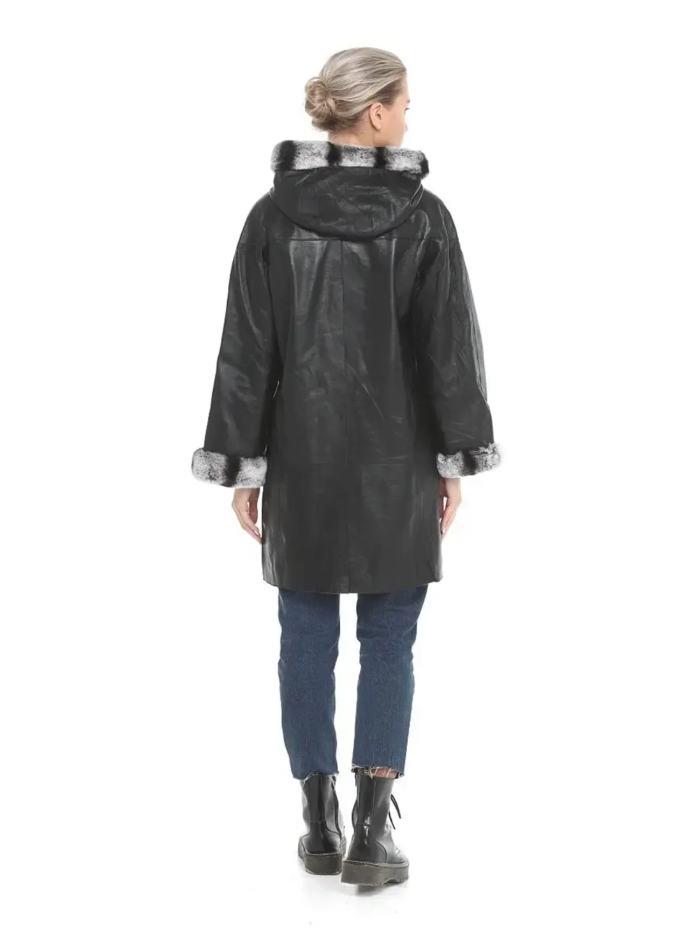 Женское пальто из натуральной кожи  с капюшоном двустороннее