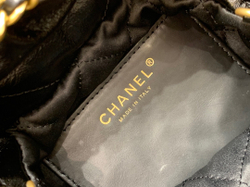 Chanel 22 Mini Handbag 20 cm