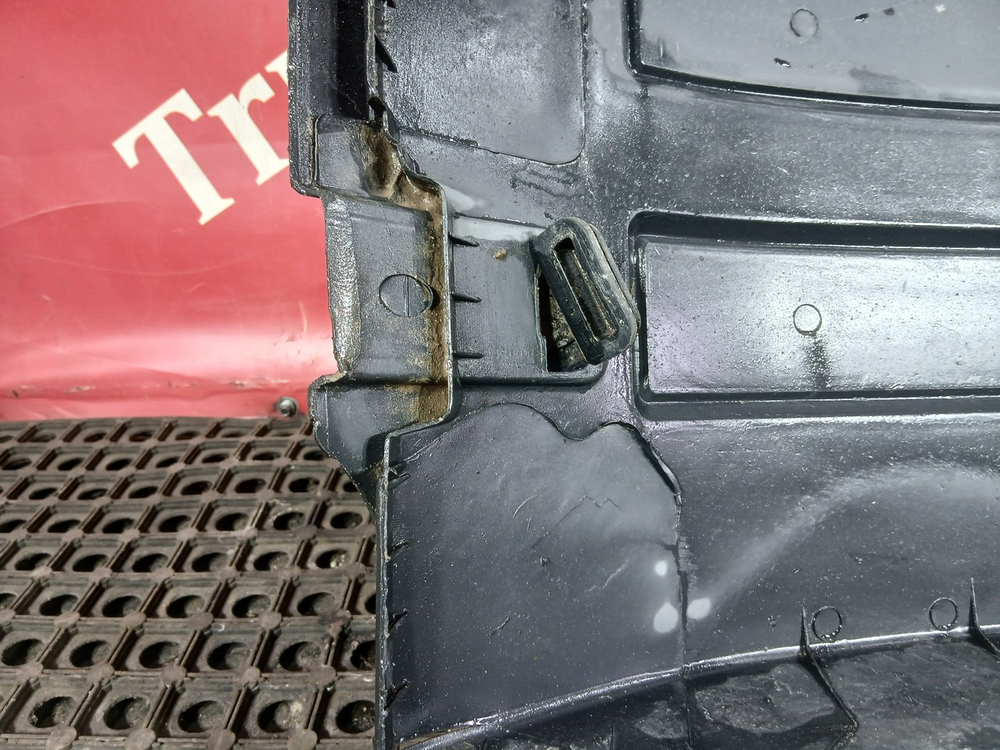 Крыло заднее верхняя часть