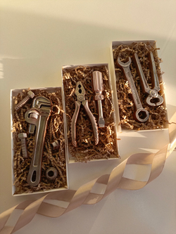 Шоколадные инструменты в ассортименте