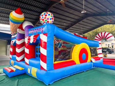 Коммерческий надувной батут «Мороженое 2» 5*5*3.5 м