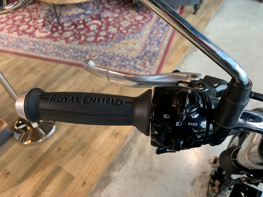 Royal Enfield Interceptor 650 Cali Green (Standard / Single tone)