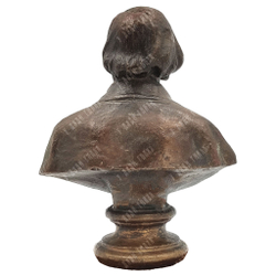Динес Ю. С. Бюст Н. В. Гоголя. Бронза, литьё. 1955 г.