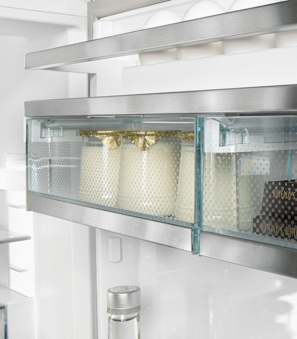 Холодильник Liebherr CBNbsa 5753