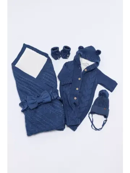 Конверт на выписку новорожденного