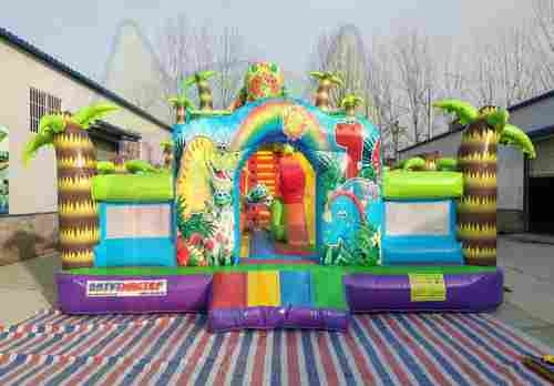 Коммерческий надувной батут "Хамелеон и динозавры" 18*9*7 м
