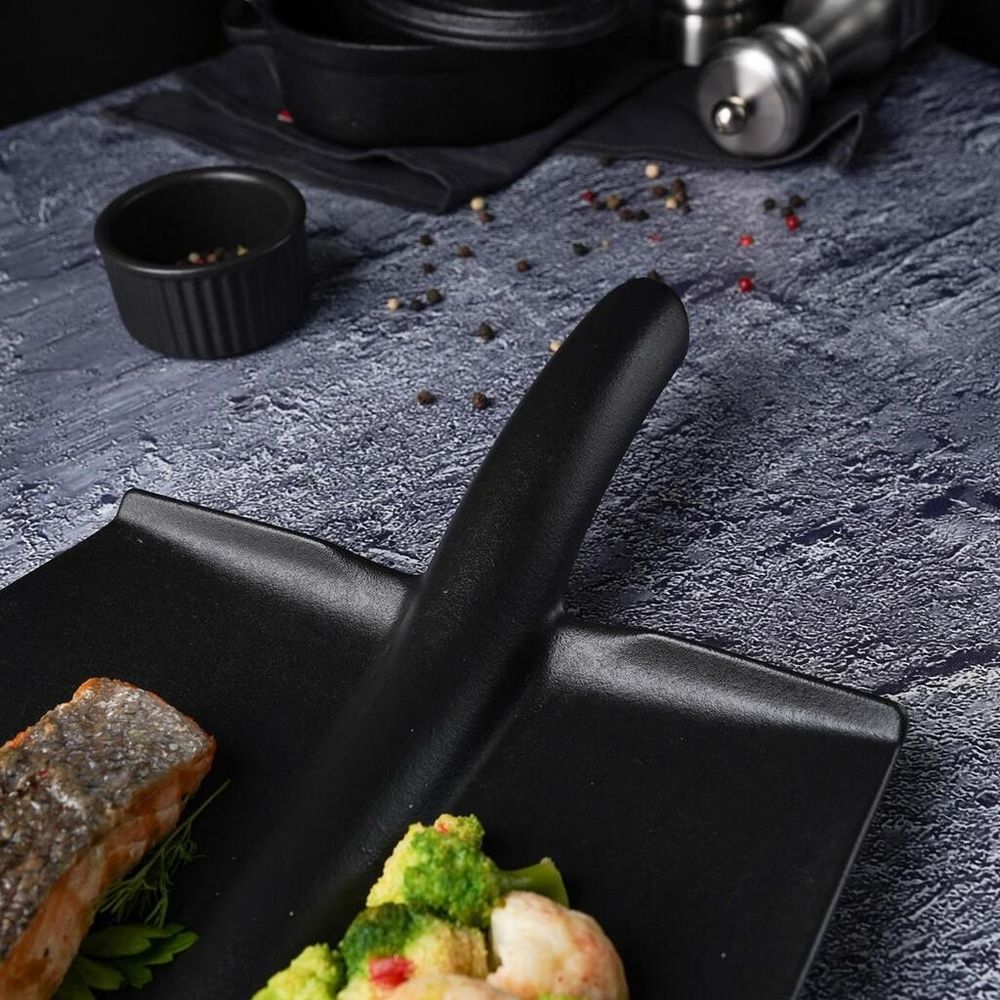 Блюдо "Лопата" 40*23*3,5 см черное   P.L. Proff Cuisine [1]