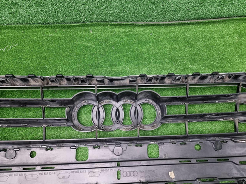 Решетка радиатора Audi A8 4 D5 (2017-2022)