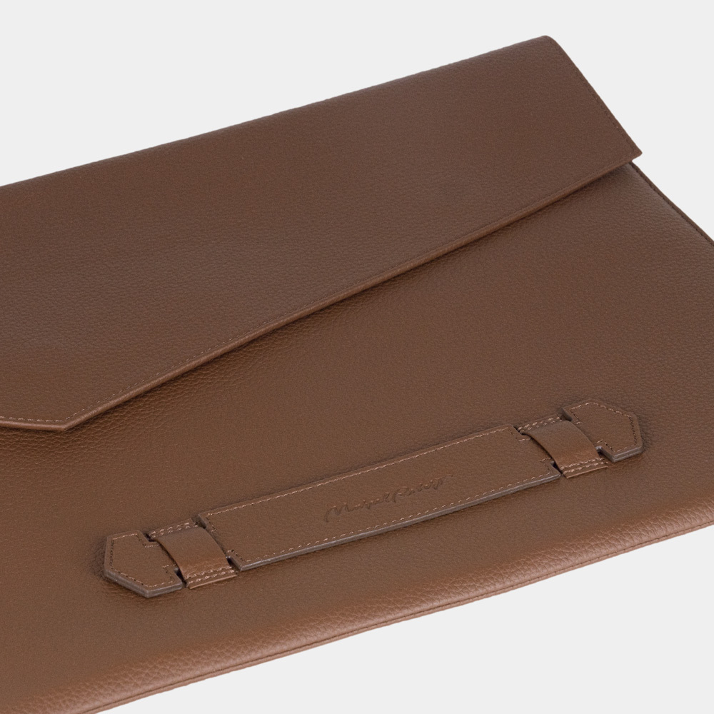 Чехол для докуметов и техники Maccase 17' из кожи теленка, цвета шоколад